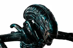 Aliens - Blue Alien Warrior Water Attack 1/6th Scale Diorama Statue