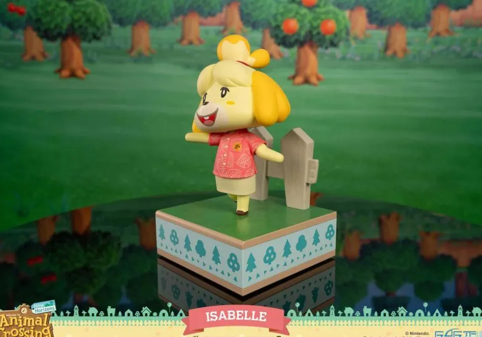 Animal Crossing: New Horizons - Isabelle 8" PVC Statue