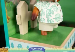 Animal Crossing: New Horizons - Tom Nook (Exclusive Edition) 10