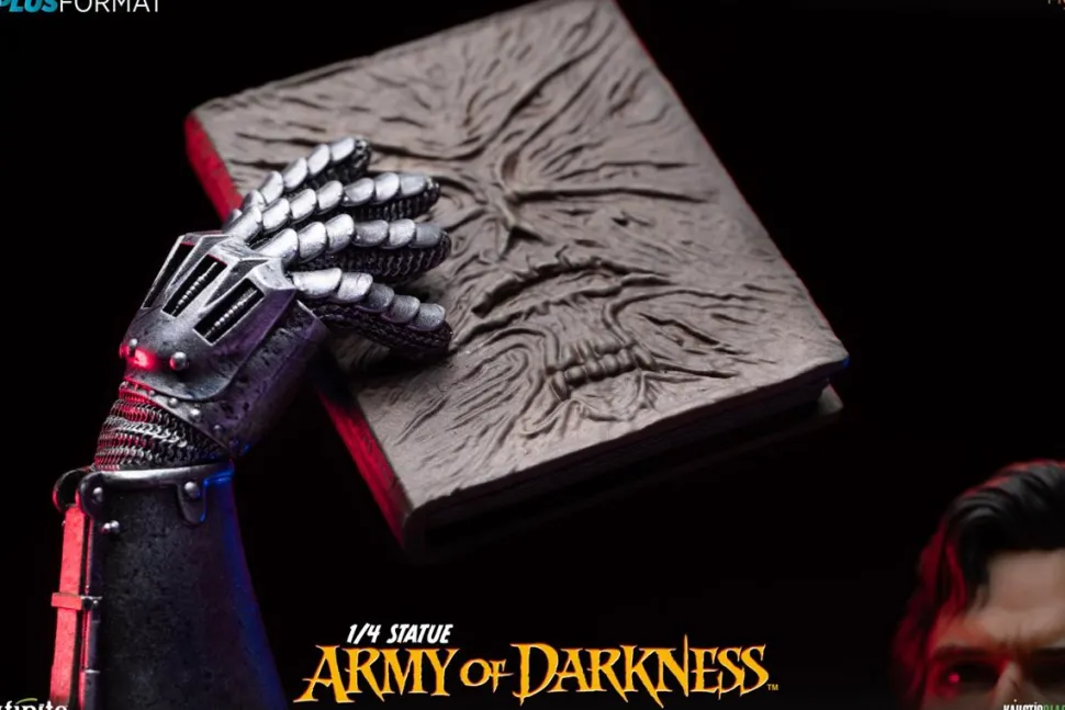 Army of Darkness - Ash 1/4th Scale Statue