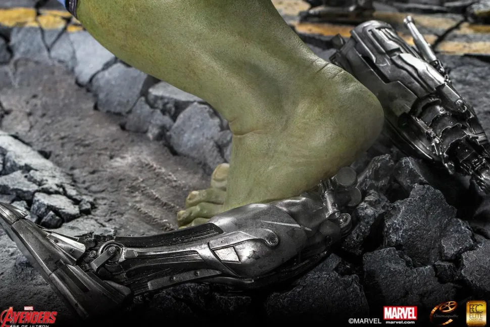 Avengers 2: Age of Ultron - Hulk 1/3 Scale Cinemaquette Statue