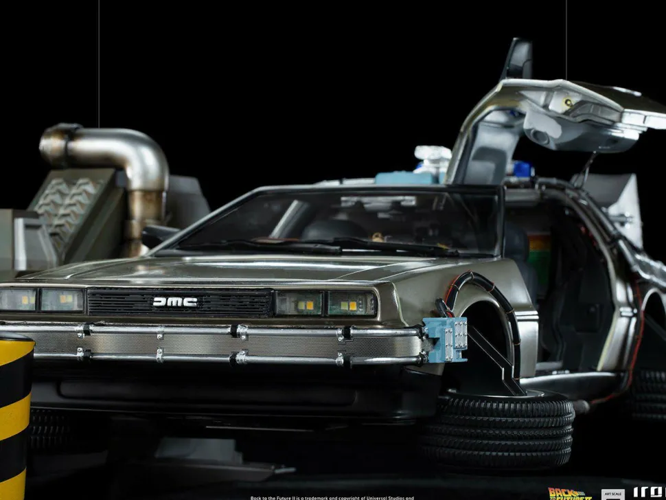 Back to the Future Part II - DeLorean 1/10th Scale Statue