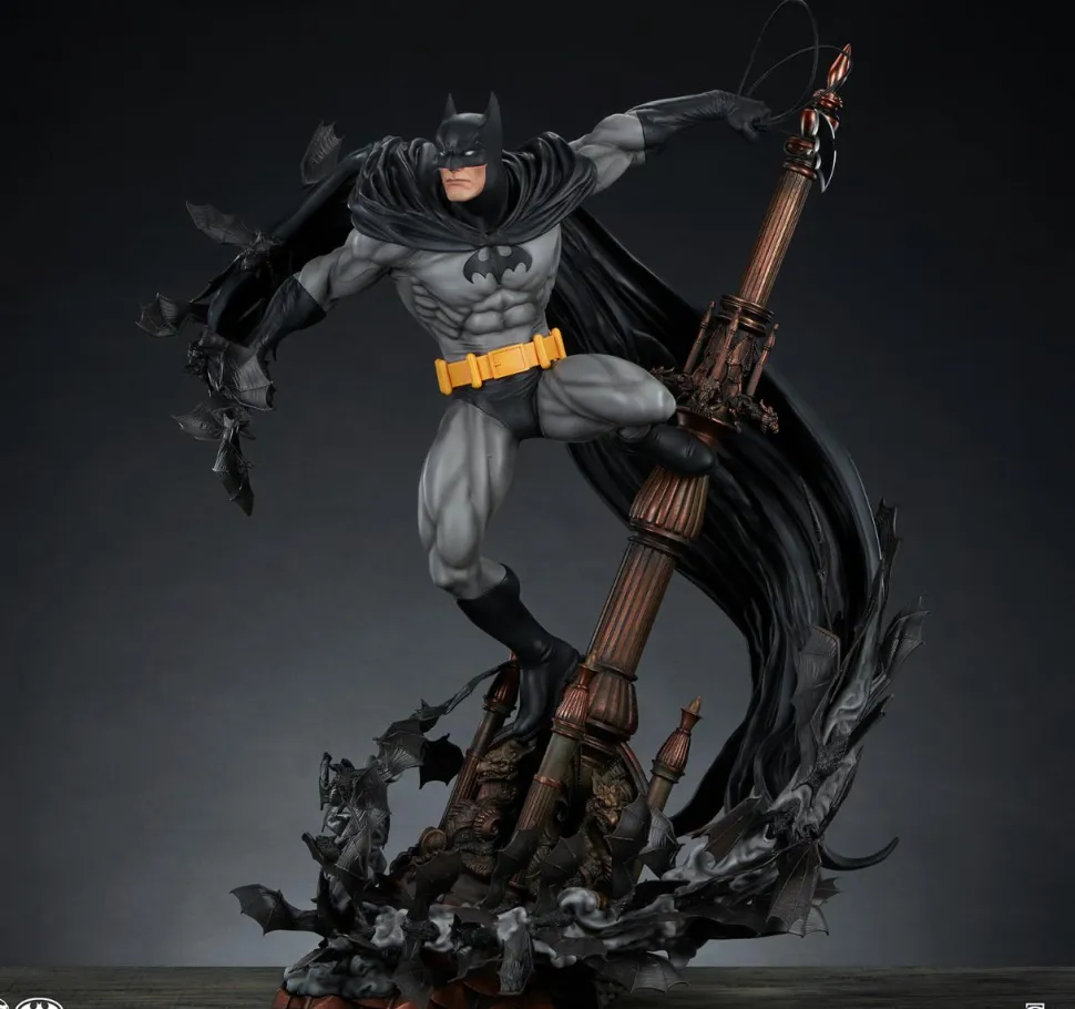 Batman - Batman by Martin Canale (Black Variant) Premium Format Statue (Sideshow Exclusive)
