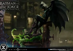 Batman - Batman vs The Joker 1/3 Scale Statue