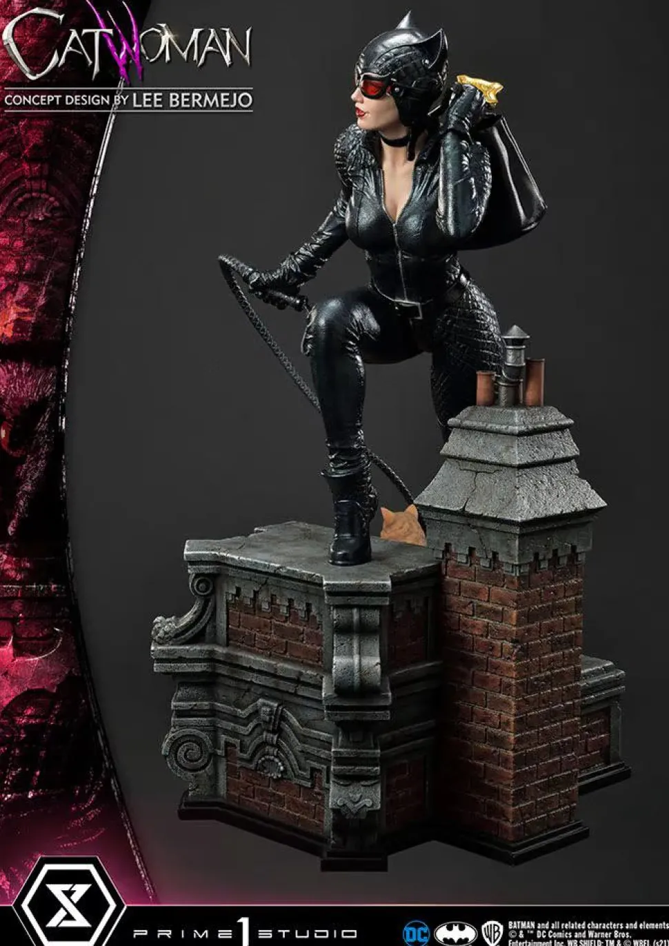 Batman - Catwoman 1/3 Scale Statue by Lee Bermejo