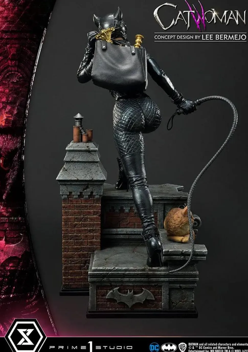 Batman - Catwoman 1/3 Scale Statue by Lee Bermejo
