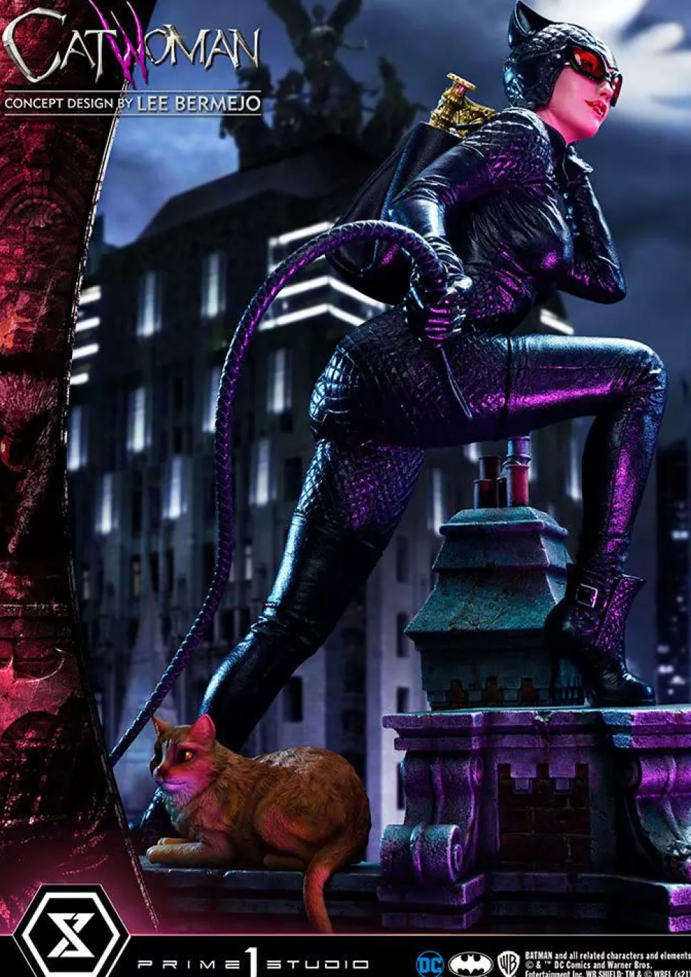 Batman - Catwoman 1/3 Scale Statue by Lee Bermejo