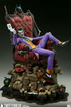 Batman - The Joker Deluxe 1/6th Scale Maquette Statue