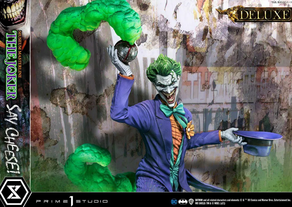 Batman - The Joker “Say Cheese” Deluxe 1/3 Scale Statue