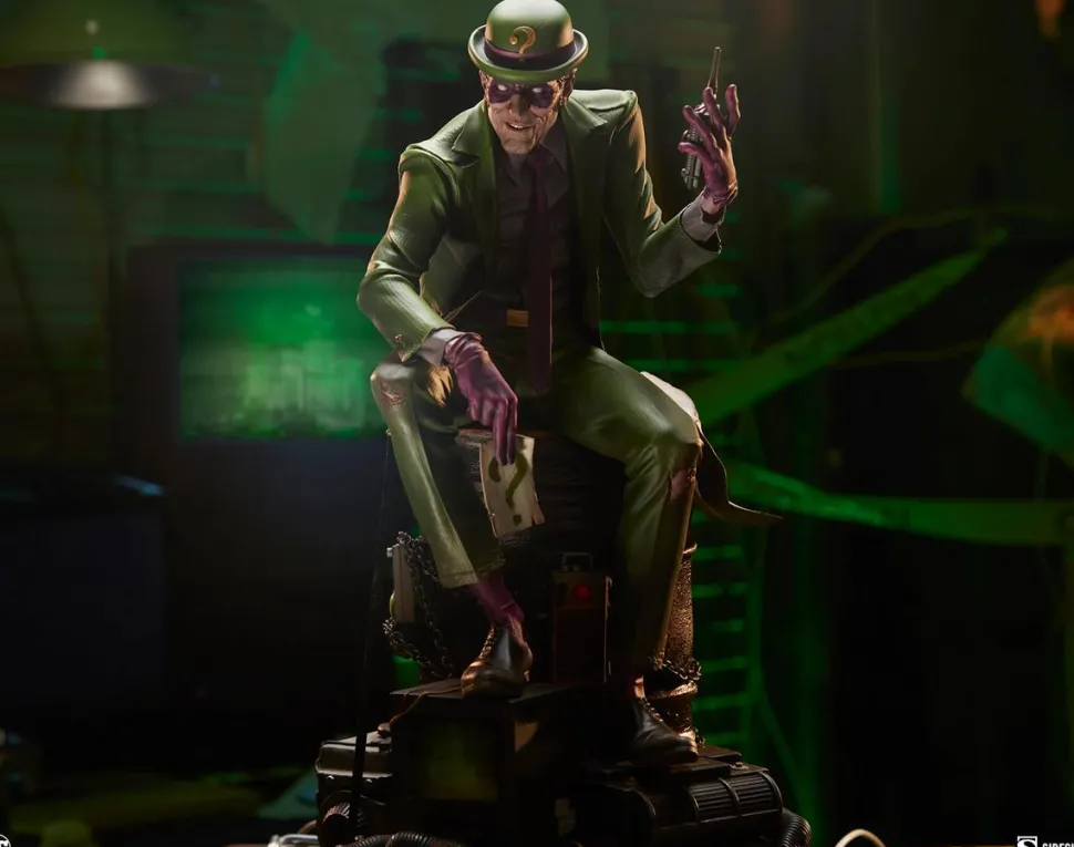 Batman - The Riddler Premium Format Statue
