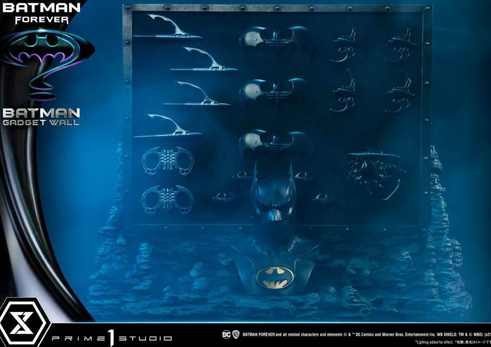 Batman Forever - Batman Gadget Wall 1/3 Scale Statue