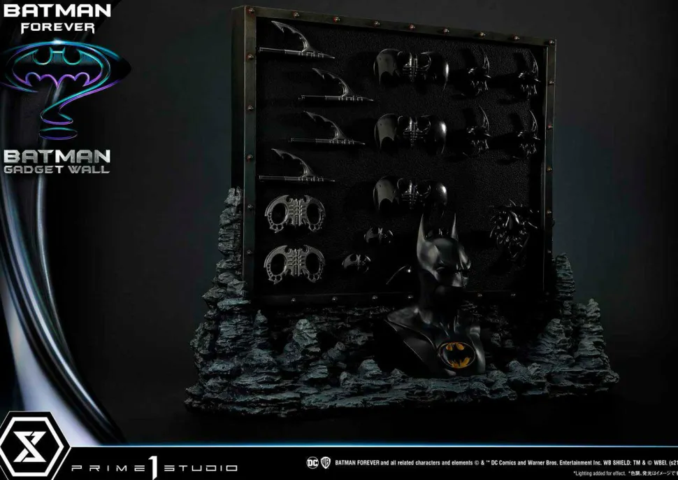 Batman Forever - Batman Gadget Wall 1/3 Scale Statue
