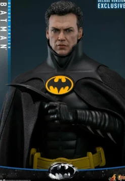 Batman Returns (1992) - Batman (2.0) Deluxe Version 1/6th Scale Hot Toys Action Figure