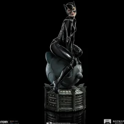 Batman Returns - Catwoman 1/4th Scale Legacy Statue