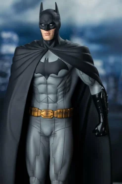 Batman: The New 52 - Batman 1/6th Scale Limited Edition Statue
