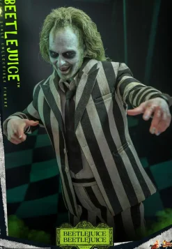 Beetlejuice Beetlejuice (2024) - Beetlejuice 1/6th Scale Hot Toys Action Figure