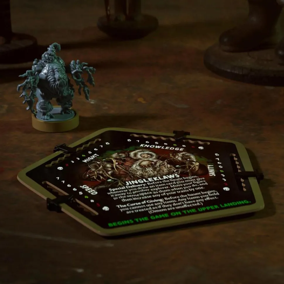 Betrayal at House on the Hill - The Yuletide Tale: Evil Reigns in the Wynter's Pale Board Game Expansion