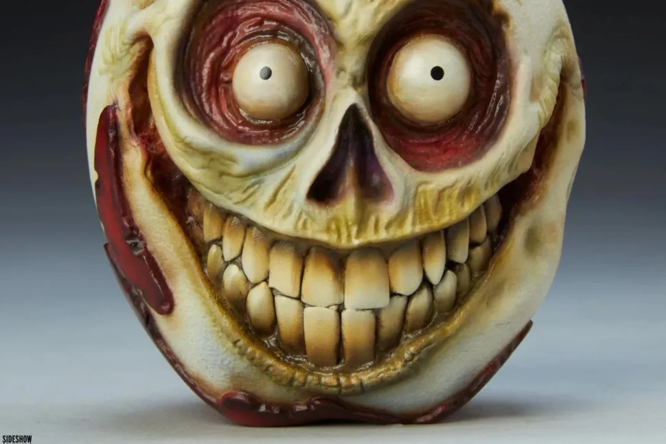Court of the Dead - Peeled Apple 1:1 Scale Life-Size Replica