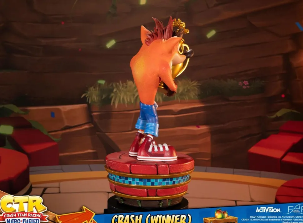 Crash Team Racing: Nitro Fueled - Crash Bandicoot with Trophy 18” Statue
