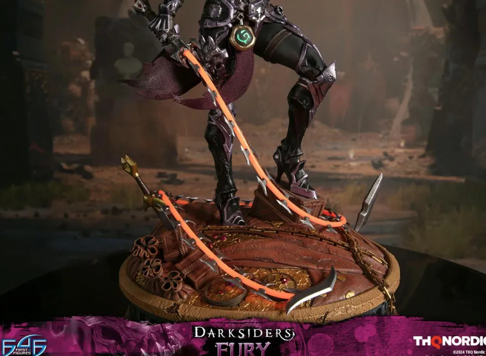 Darksiders - Fury 17" Statue