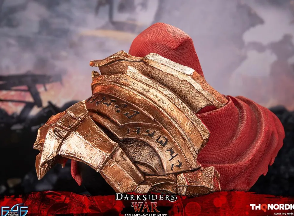 Darksiders - War Grand Scale 15" Bust