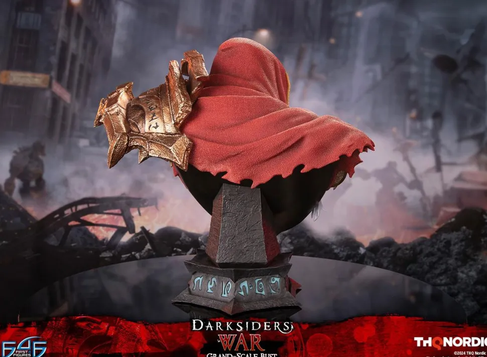 Darksiders - War Grand Scale 15" Bust