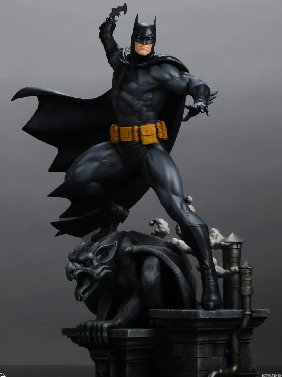 DC Comics - Batman (Black & Grey Edition) 1/6th Scale Maquette Statue