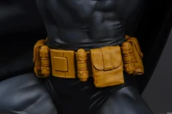 DC Comics - Batman (Black & Grey Edition) 1/6th Scale Maquette Statue