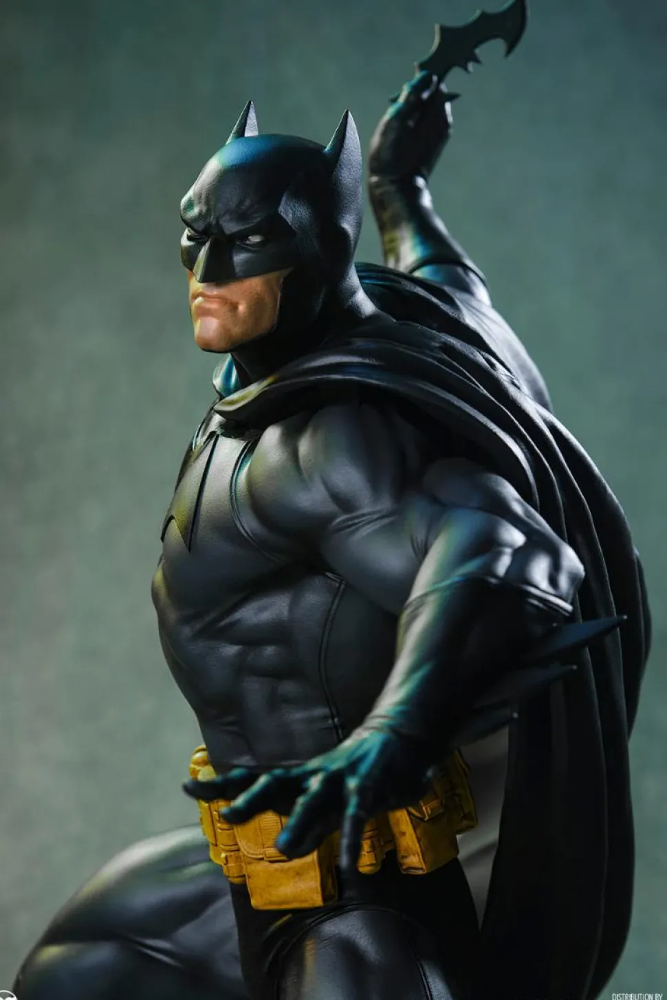 DC Comics - Batman (Black & Grey Edition) 1/6th Scale Maquette Statue