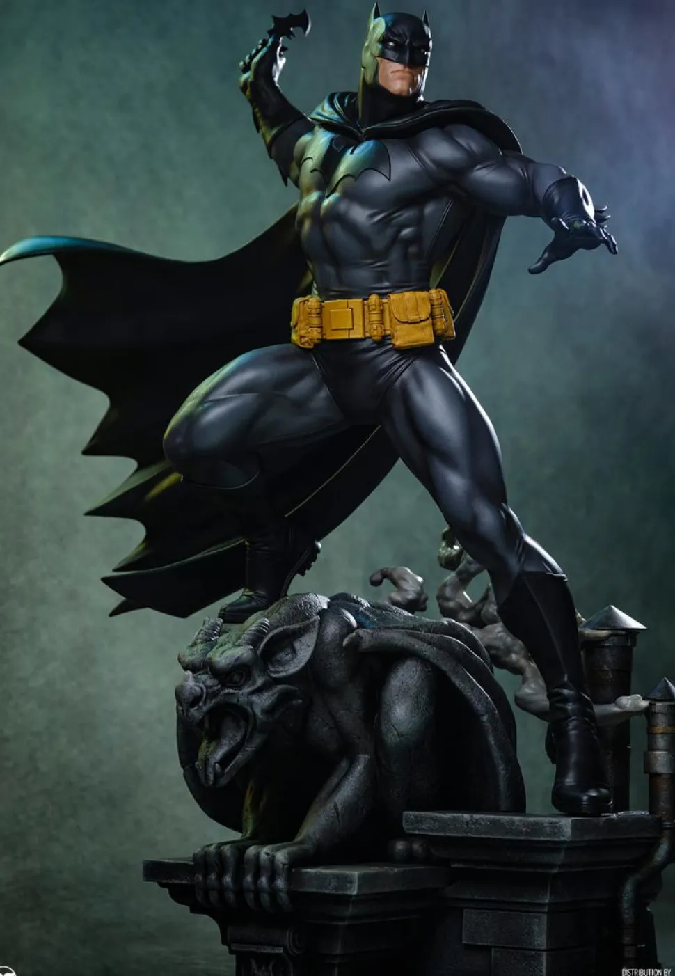 DC Comics - Batman (Black & Grey Edition) 1/6th Scale Maquette Statue