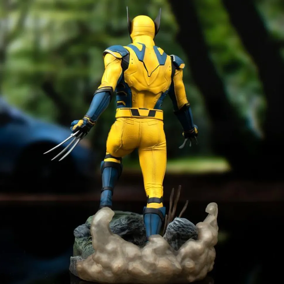 Deadpool & Wolverine (2024) - Wolverine Marvel Gallery 10" PVC Diorama Statue