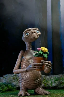 E.T. the Extra-Terrestrial - E.T. 40th Anniversary Ultimate 7" Scale Action Figure