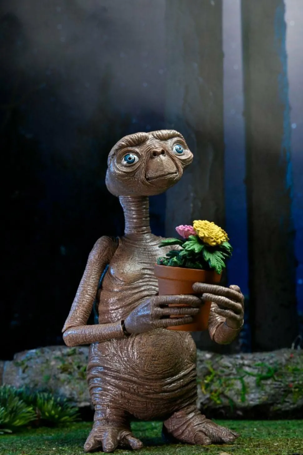 E.T. the Extra-Terrestrial - E.T. 40th Anniversary Ultimate 7" Scale Action Figure