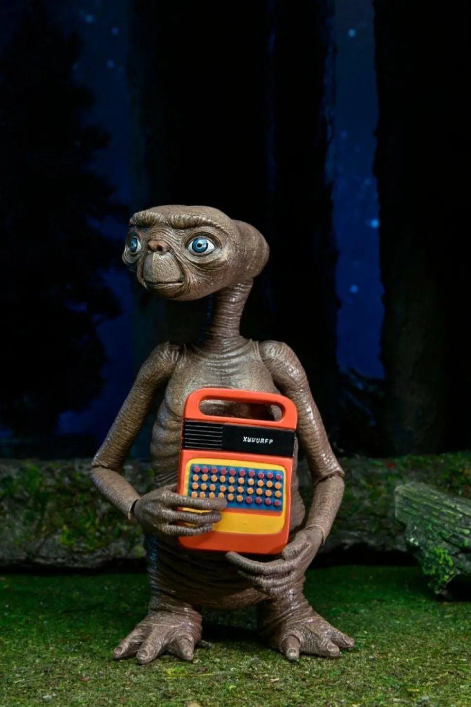 E.T. the Extra-Terrestrial - E.T. 40th Anniversary Ultimate 7" Scale Action Figure