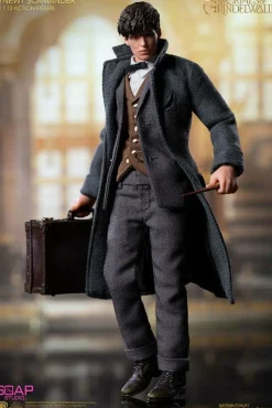 Fantastic Beasts 2: The Crimes of Grindelwald - Newt Scamander 1/12th Scale Action Figure