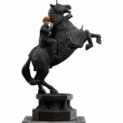 Harry Potter - Ron Weasley at the Wizard Chess Deluxe 1/10th Scale Statue