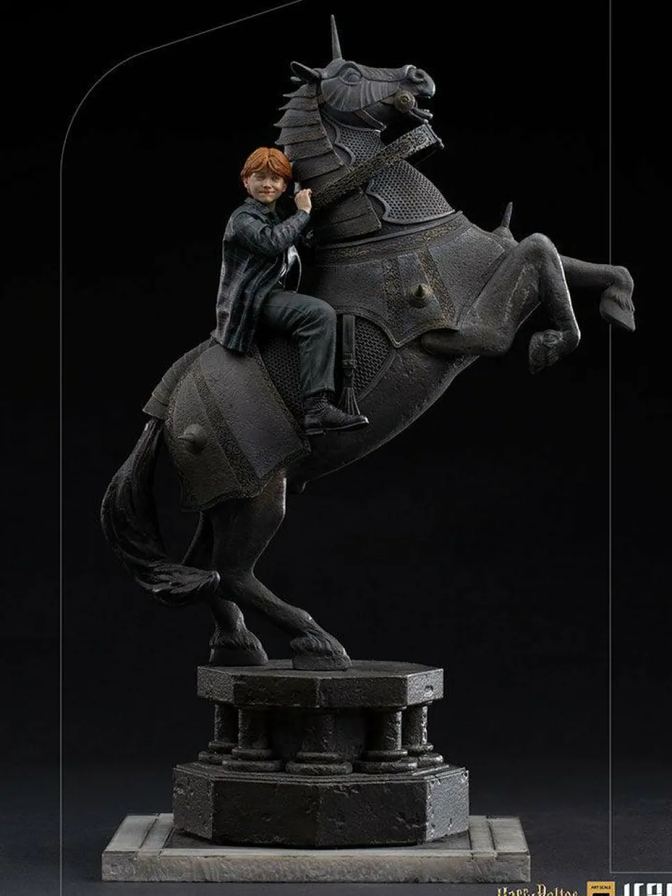 Harry Potter - Ron Weasley at the Wizard Chess Deluxe 1/10th Scale Statue