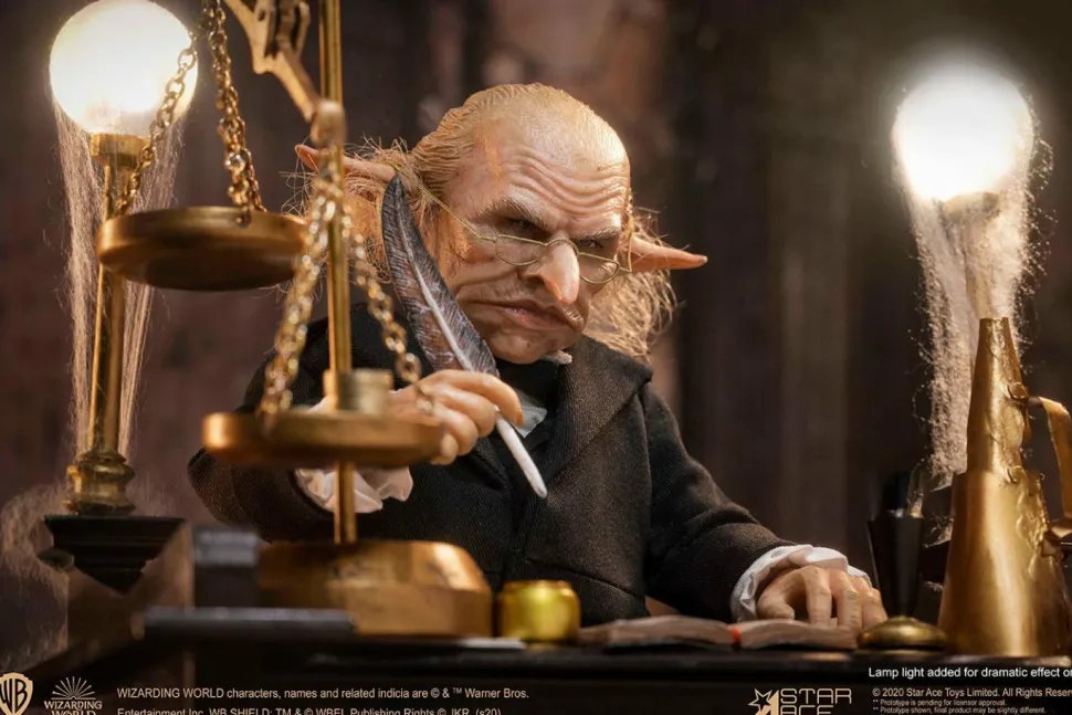 Harry Potter and the Philosopher's Stone - Gringotts Head Goblin Deluxe 1/6th Scale Action Figure