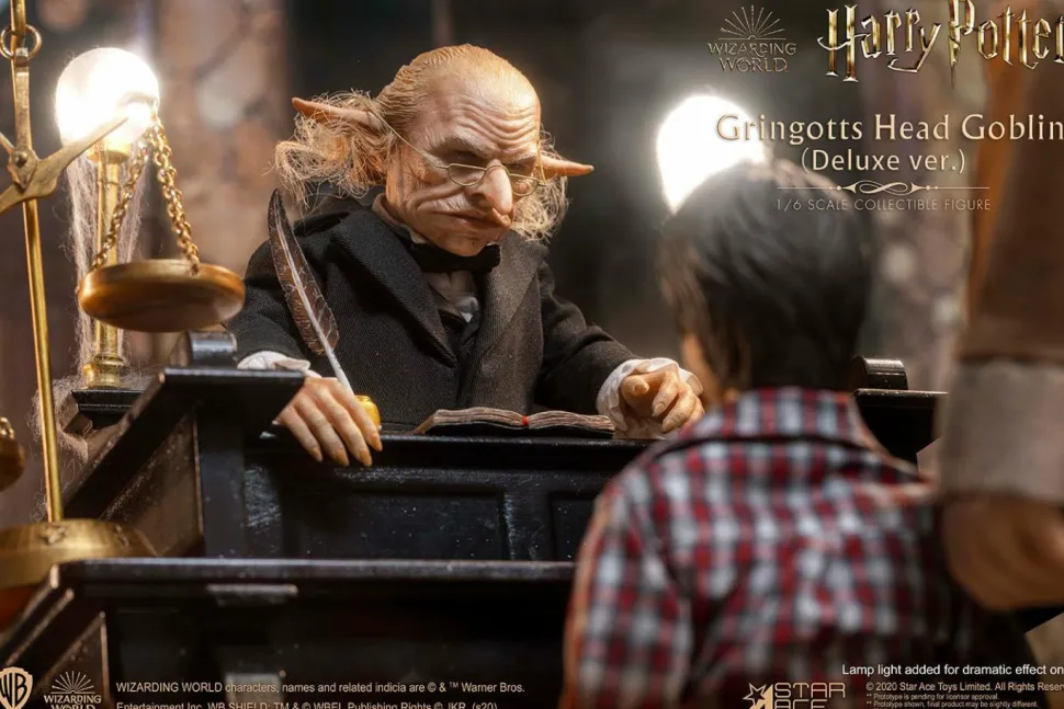 Harry Potter and the Philosopher's Stone - Gringotts Head Goblin Deluxe 1/6th Scale Action Figure