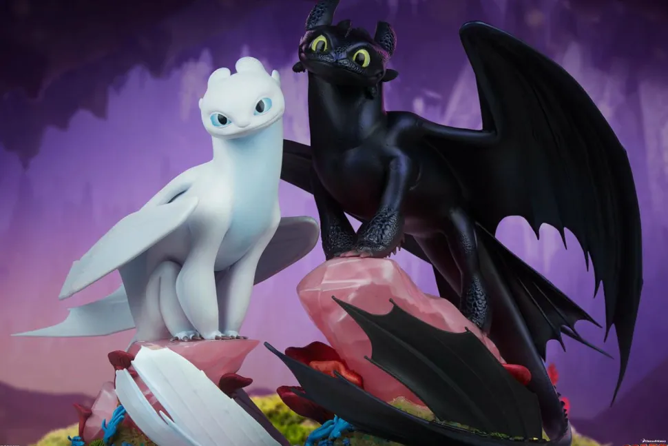 How to Train Your Dragon 3: The Hidden World - Light Fury 10” Statue