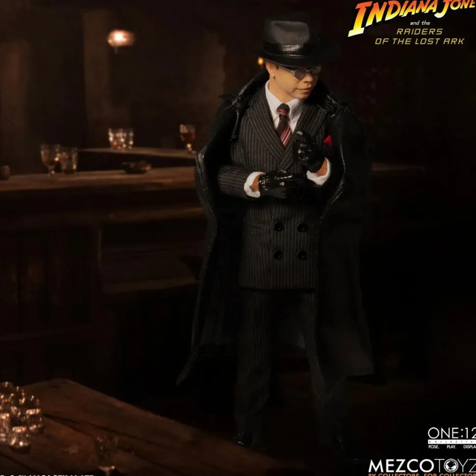 Indiana Jones and the Raiders of the Lost Ark - Major Toht & Ark of the Covenant One:12 Collective Action Figure