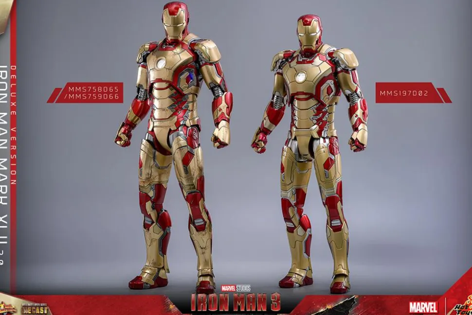 Iron Man 3 - Iron Man Mark XLII 42 (2.0) Deluxe 1/6th Scale Hot Toys Action Figure