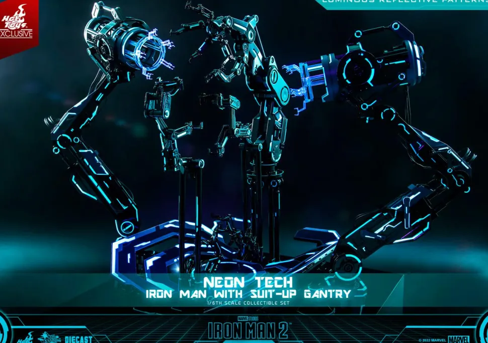 Iron Man 2 - Neon Tech Iron Man with Suit-Up Gantry 1/6th Scale Hot Toys Action Figure Set