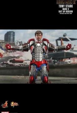 Iron Man 2 - Tony Stark Mark V Suit Up Version 1/6th Scale Hot Toys Action Figure