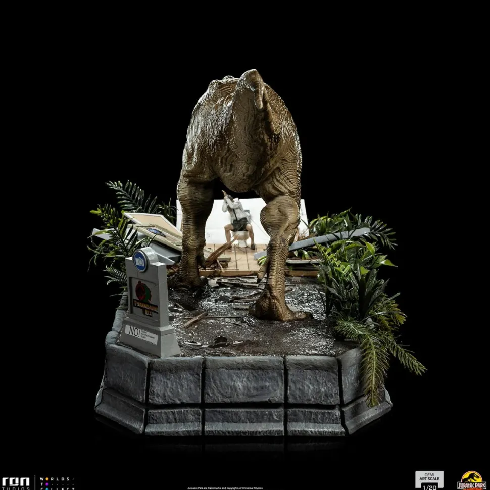 Jurassic Park - T-Rex & Donald Gennaro 1/20th Scale Diorama Statue