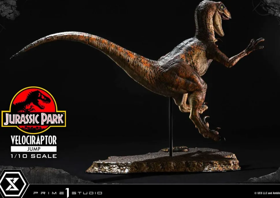 Jurassic Park - Velociraptor Jump 1/10th Scale Statue