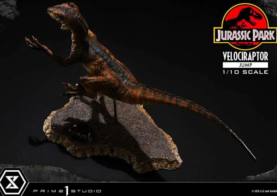 Jurassic Park - Velociraptor Jump 1/10th Scale Statue
