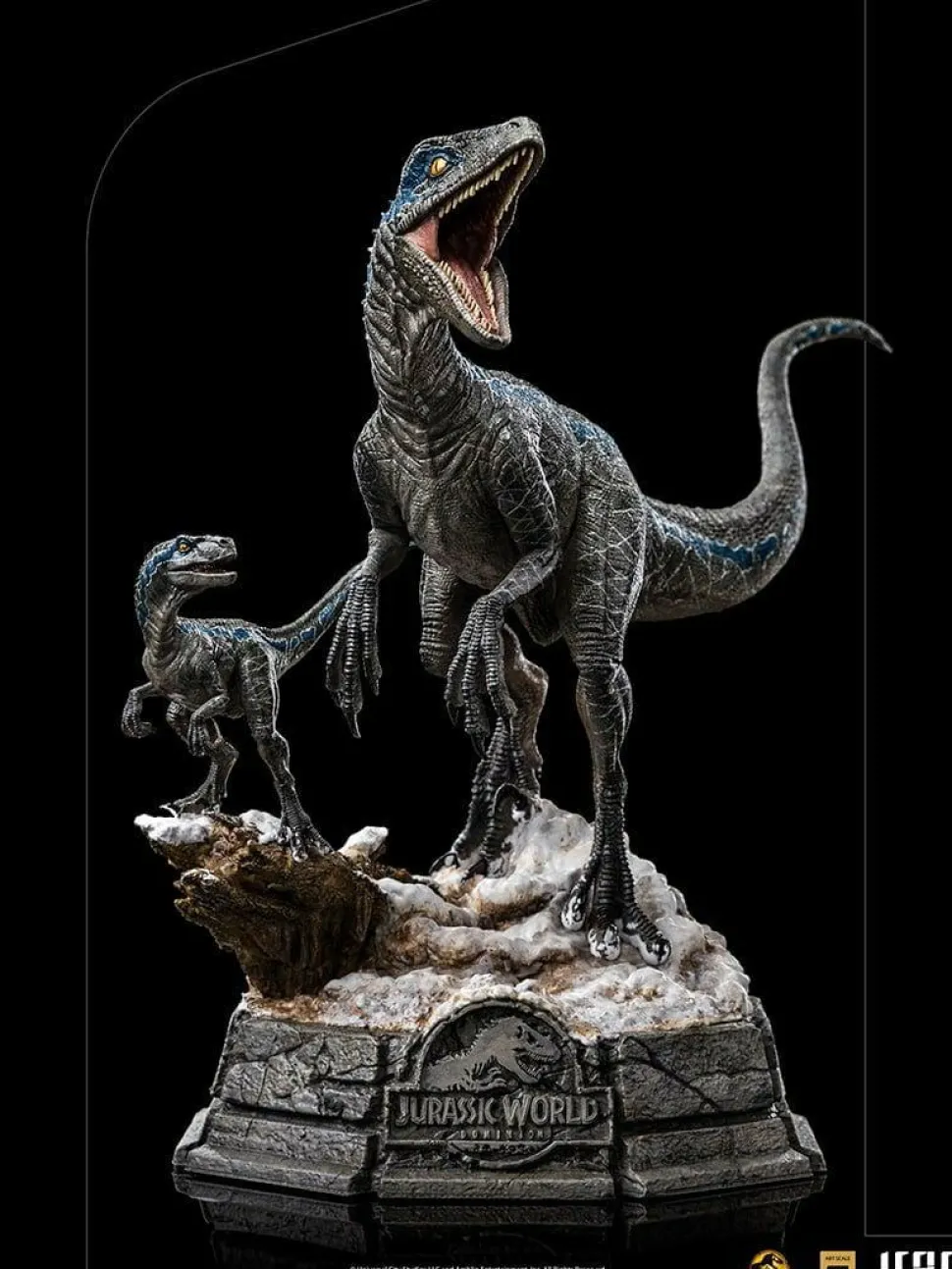 Jurassic World: Dominion - Blue & Beta Velociraptor Deluxe 1/10th Scale Statue