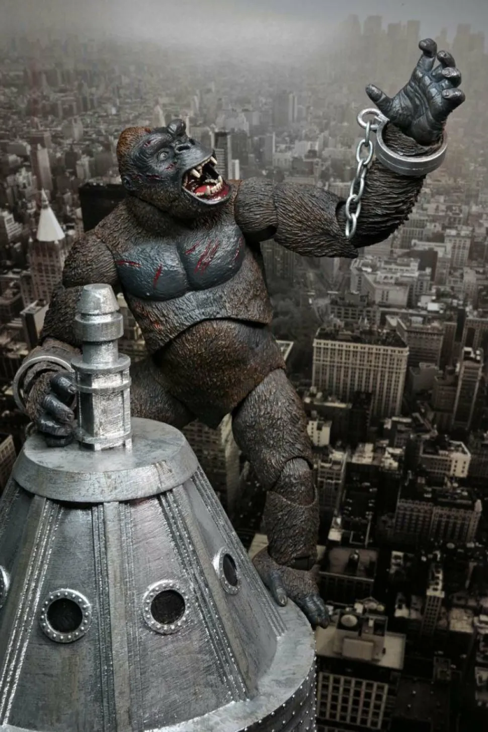 King Kong (1933) - King Kong Concrete Jungle Ultimate 7" Scale Action Figure