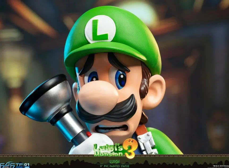 Luigi’s Mansion 3 - Luigi 9” PVC Statue